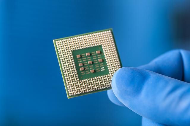 回收FPGA可编程逻辑IC，回收Altera、Xilinx、Intel、Cypress等品牌厂商