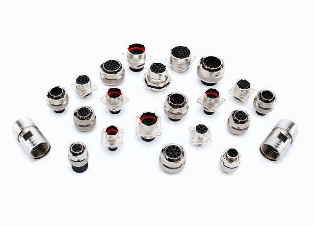 供应 Littelfuse 轻触开关、DC车用连接器、温度传感器 和 碳化硅（SiC）产品