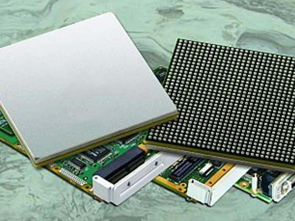 供应（Intel）全新Cyclone® FPGA 和 Cyclone® V SoC 设备芯片