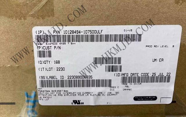 安费诺 10128494-107500ULF ExaMEZZ® 夹层式连接器，引领高速连接新时代