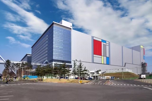 三星代工再遇挫折：消息称 AMD 放弃采用其 4 纳米工艺生产芯片